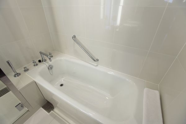 Cost of Bathtub Repair in Wausau
