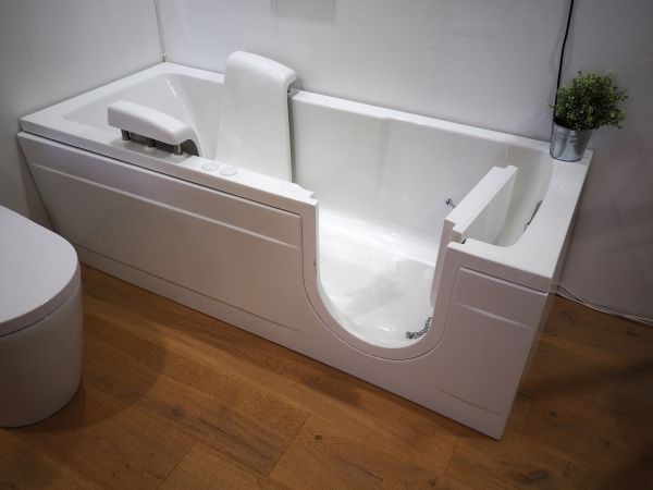 Cost of Walk In Tub Repair in Wausau